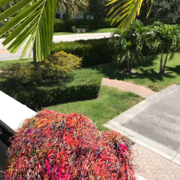 🦄 Silk Knot Winter Scarf from Nepal - Picture 5 of 6